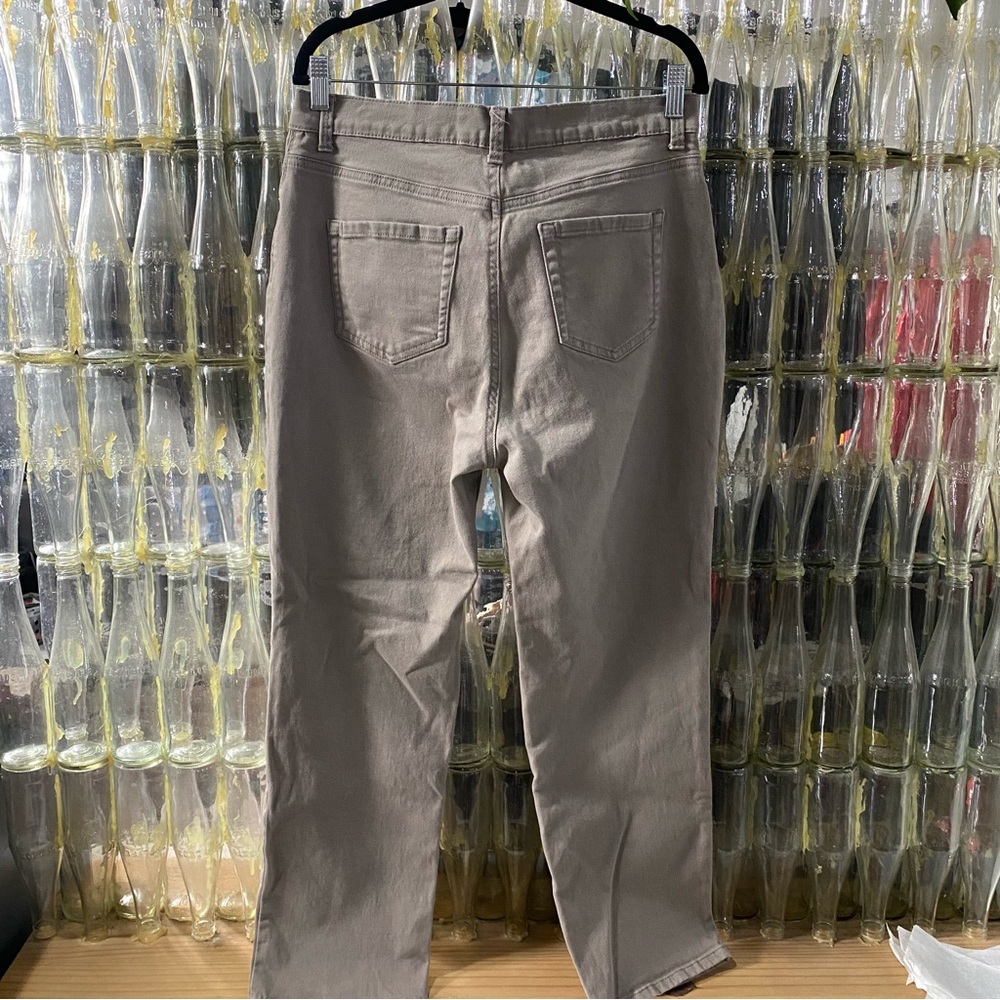 Tan Pants - Picture 4 of 5